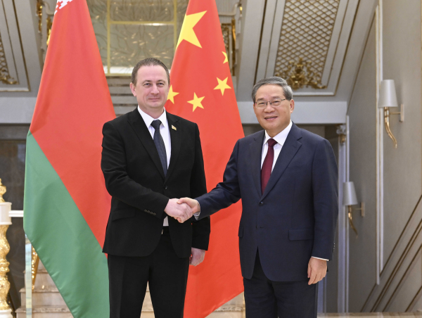 李强会见白俄罗斯总理图尔钦(1张).jpg